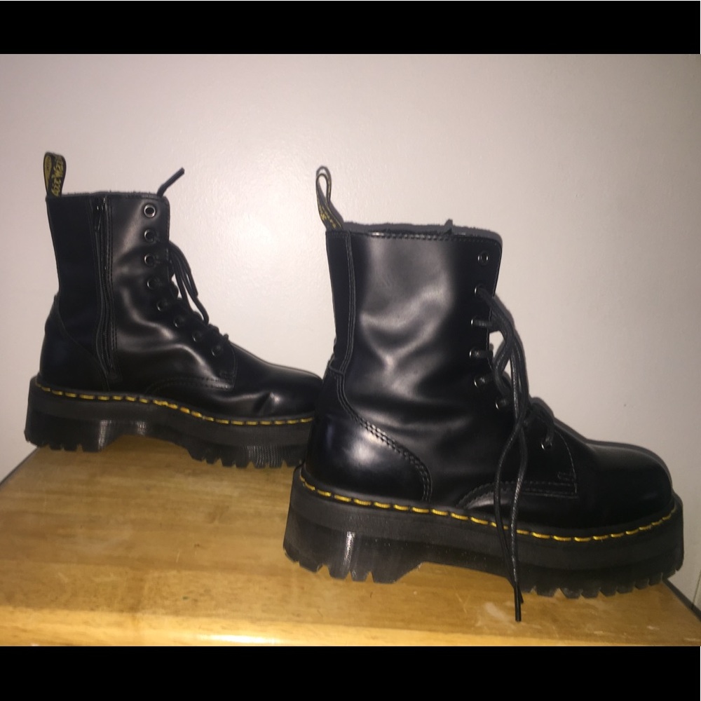 Doc Marten Jadon Boots